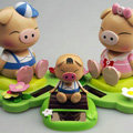Solar doll pig solar swinging pig solar toy gift car decoration accessories Family of three