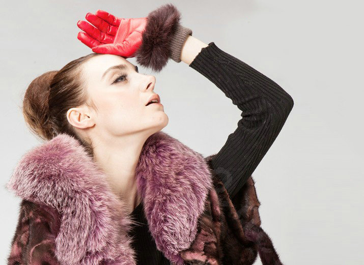 Allfond women winter waterproof cold-proof warm rabbit fur genuine goatskin leather gloves M - Red