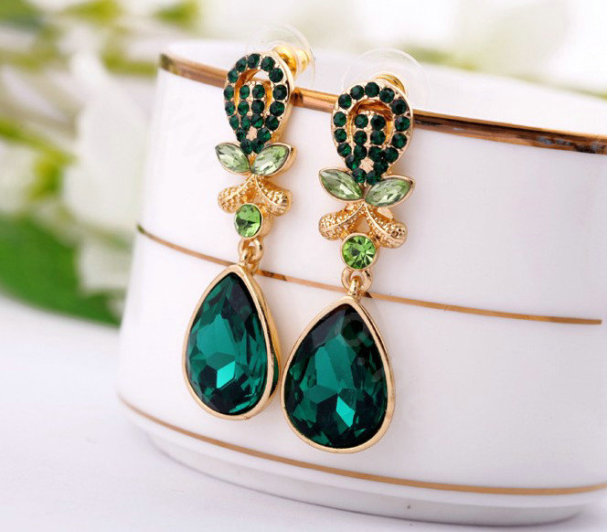Luxury Crystal Green Gemstone Raindrop Stud Earrings Gold Plated Women Fashion Jewelry