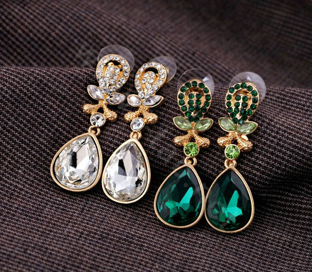 Luxury Crystal White Gemstone Raindrop Stud Earrings Gold Plated Women Fashion Jewelry