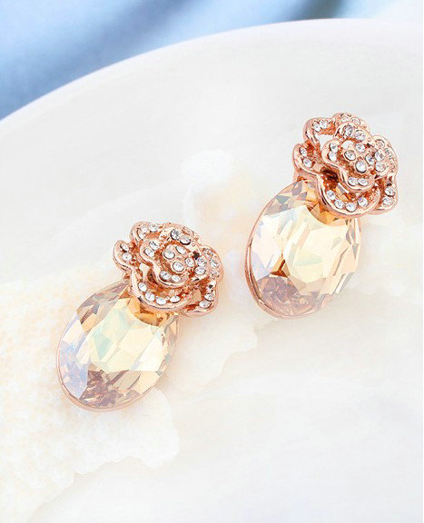 Pretty Swarovskii Crystal Champagne Rhinestone Flower Stud Earring Women Fashion Jewelry