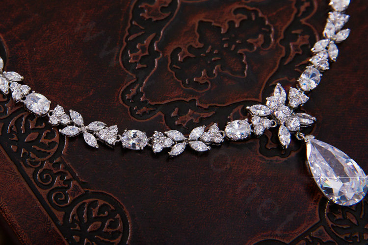 Luxury Banquet Wedding Jewelry Sets Crystal Water-drop Earrings & Bridal Flower Zircon Statement Necklace