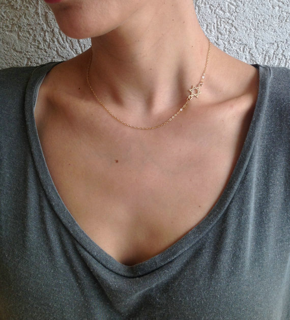 Fashion Personality Women Short Hollow Metal Hexagram Star Gold-plated Necklace Clavicle Chain