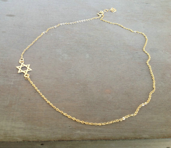 Fashion Personality Women Short Hollow Metal Hexagram Star Gold-plated Necklace Clavicle Chain