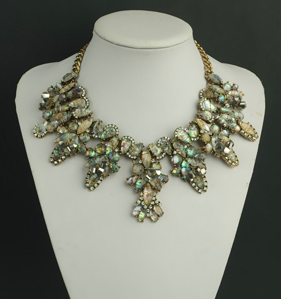 New Women Retro Fashionable Exaggeration Leopard Rhinestone Shell Flower Bib Necklace Clavicle Chain