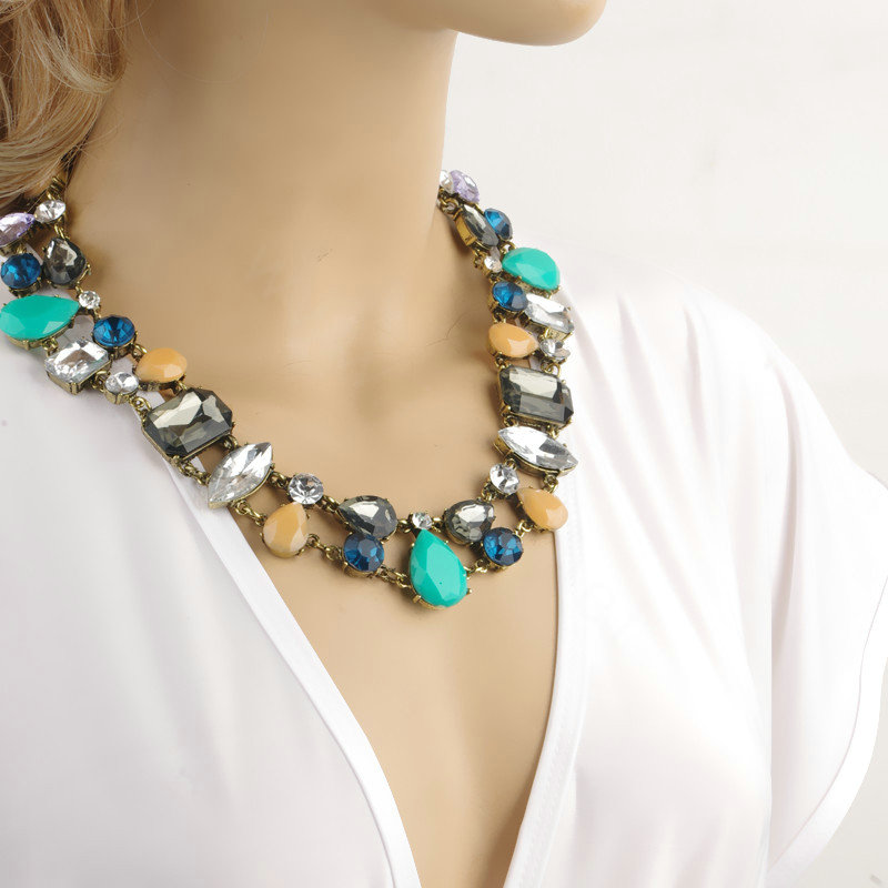 Women Fashionable Colorfull Water drops Rhinestone Square Crystal Gem Statement Necklace Clavicle Chain