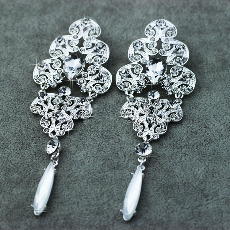 Pretty Top Quality Elegant Long Drop Earrings Silver Rhinestone Crystal Bridal Earrings for Women Fashion Jewelry