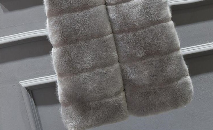 Good Cute Elegant Faux Fox Fur Vest Fashion Women Overcoat - White