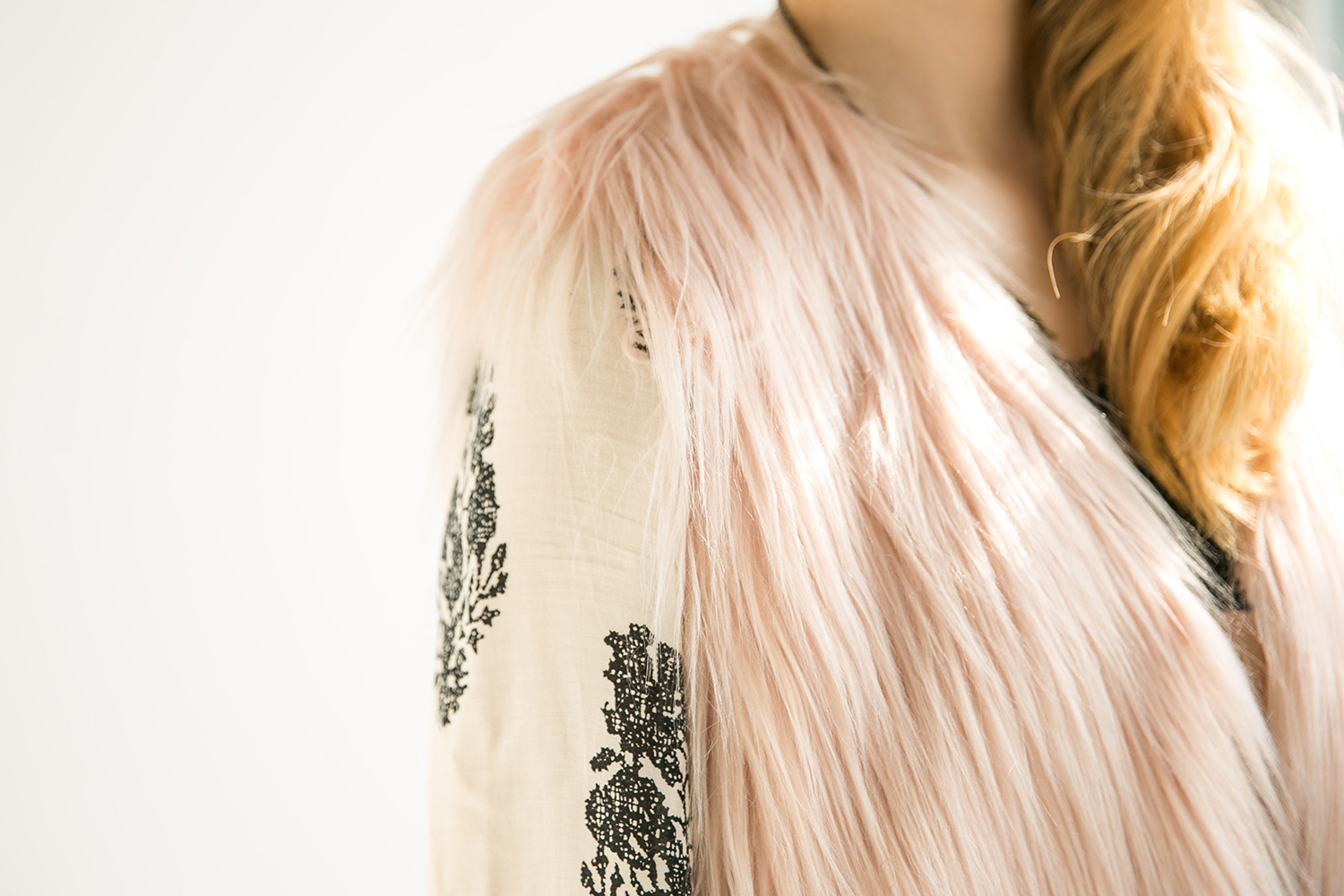 Pretty Winter Elegant Faux Lady Fur Vest Fashion Women Waistcoat - White